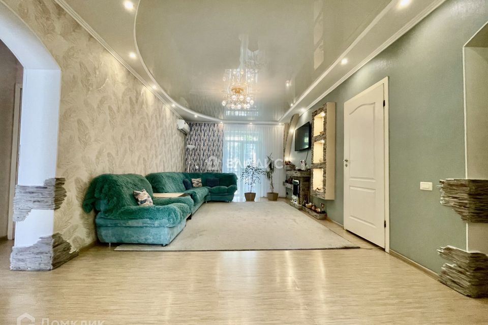 Продаётся 4-комнатная квартира, 83 м²