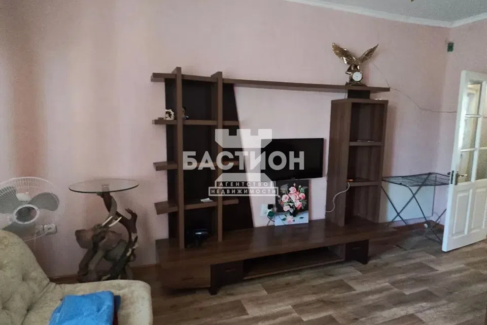 Продаётся 3-комнатная квартира, 63.2 м²