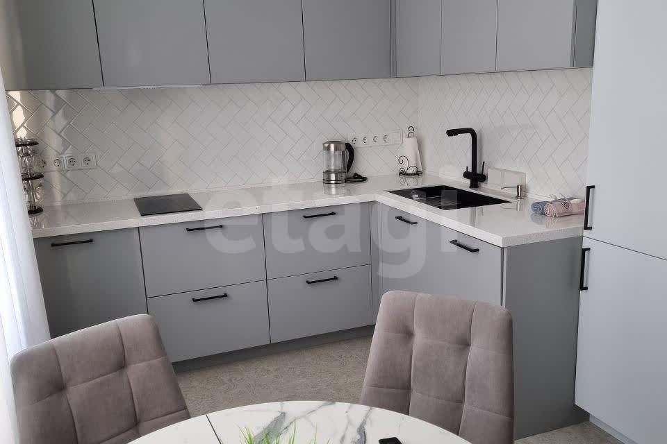 Сдаётся 1-комнатная квартира, 37 м²
