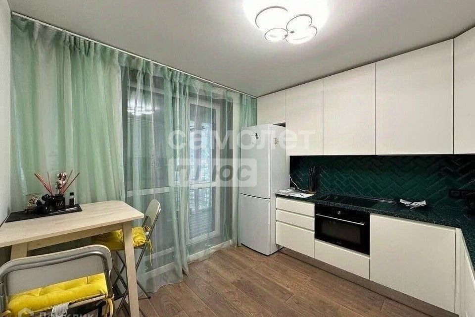 Продаётся 2-комнатная квартира, 56.1 м²