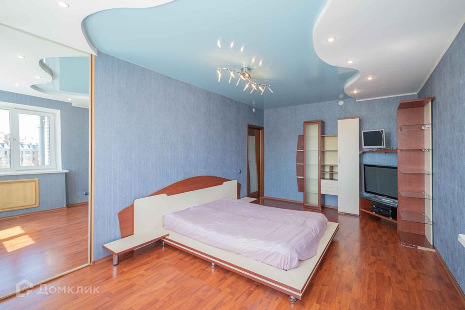 Продаётся 1-комнатная квартира, 61.2 м²