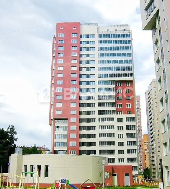 Продаётся 7-комнатная квартира, 216.9 м²