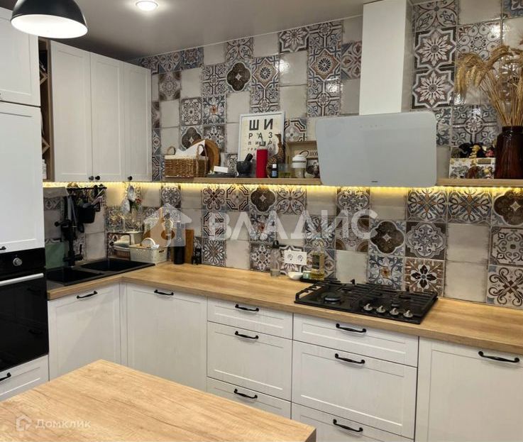 Продаётся 3-комнатная квартира, 61 м²