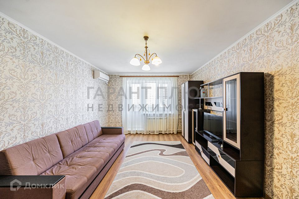 Сдаётся 2-комнатная квартира, 70 м²