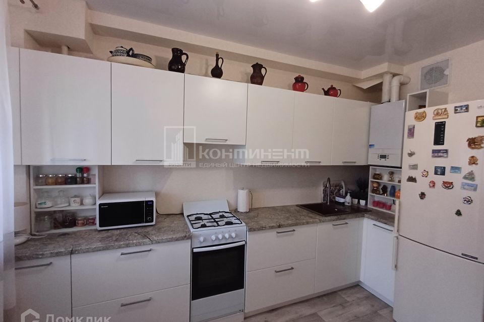 Продаётся 1-комнатная квартира, 40.2 м²