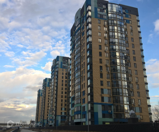 Продаётся 3-комнатная квартира, 132.4 м²