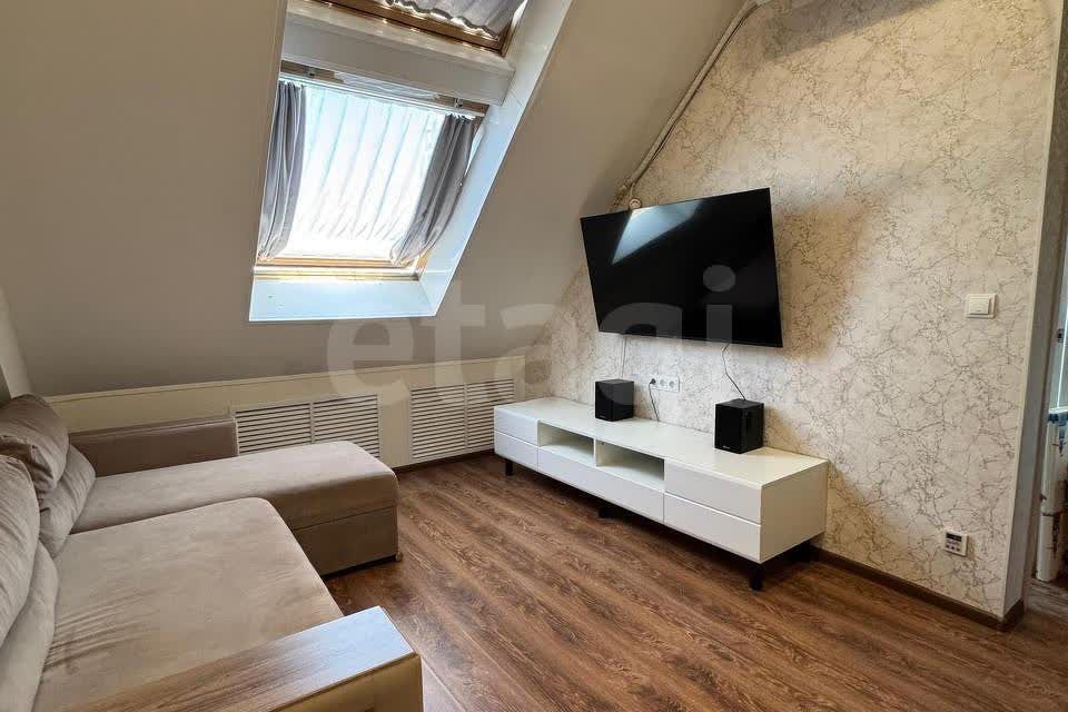Продаётся 1-комнатная квартира, 35.8 м²