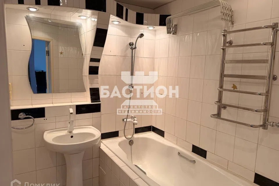 Продаётся 3-комнатная квартира, 63 м²