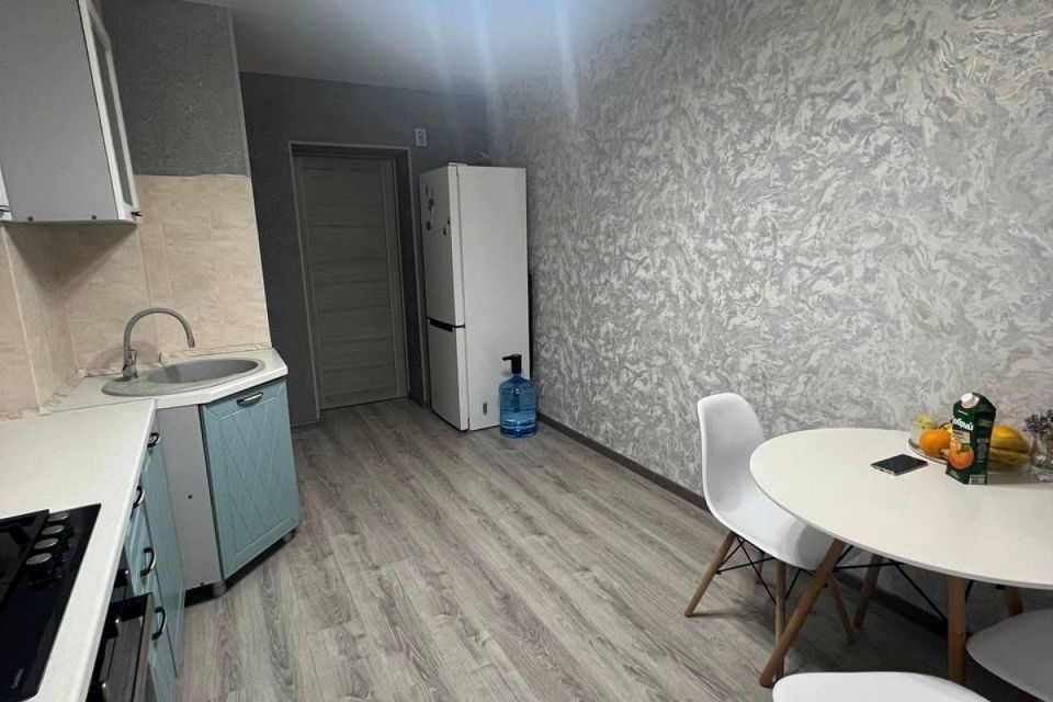 Продаётся 2-комнатная квартира, 61.3 м²