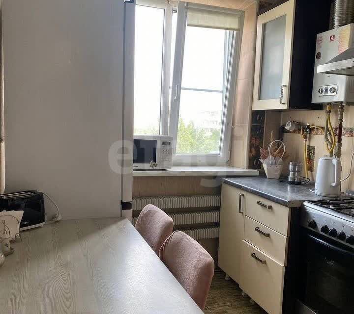 Продаётся 3-комнатная квартира, 61.7 м²