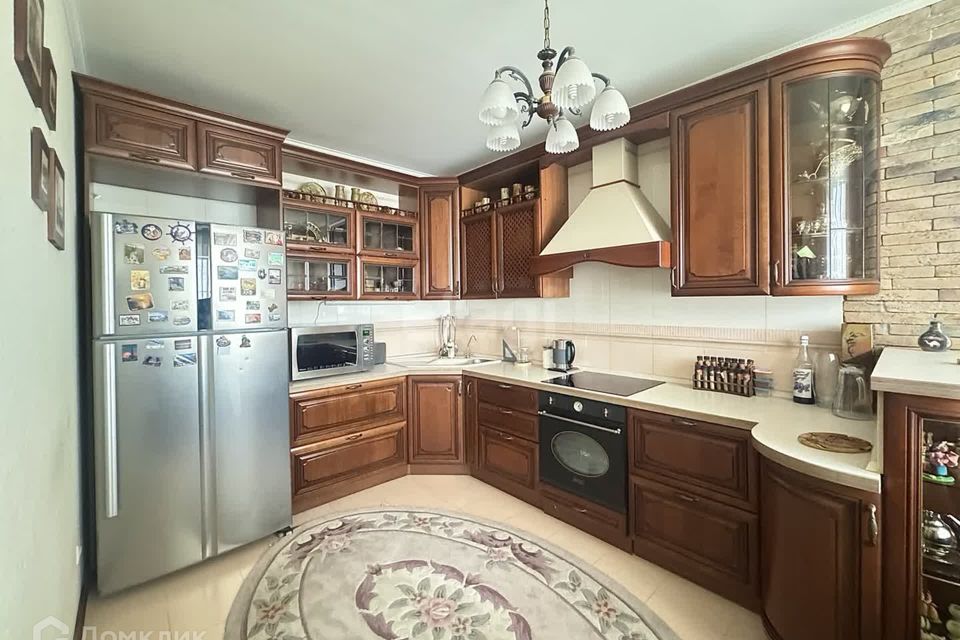 Продаётся 3-комнатная квартира, 113.2 м²