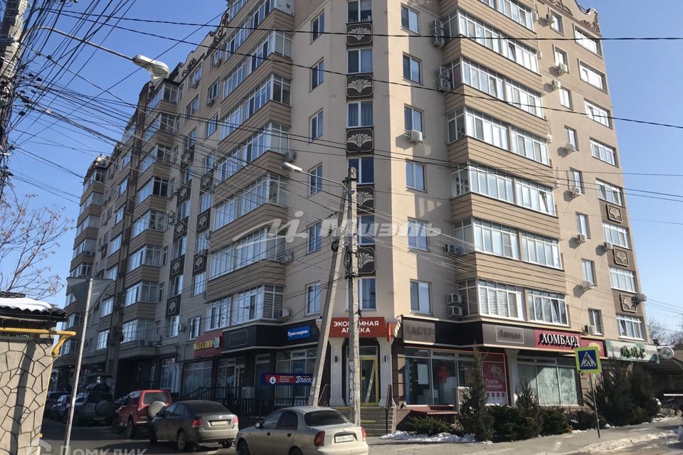 Продаётся 1-комнатная квартира, 42 м²