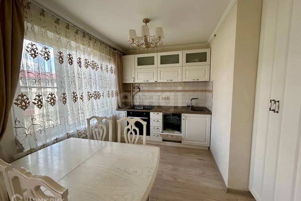 Продаётся 3-комнатная квартира, 60.3 м²