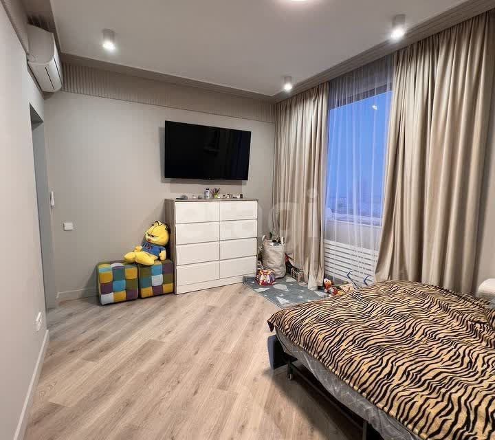 Продаётся 3-комнатная квартира, 97 м²