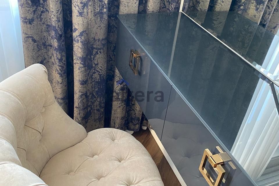 Продаётся 3-комнатная квартира, 122 м²