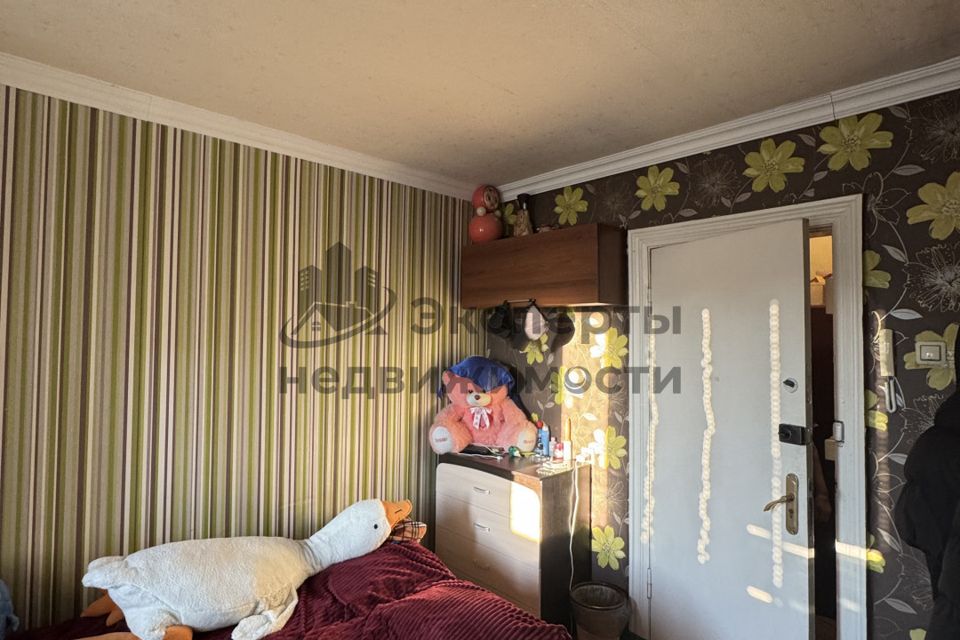 Продаётся комната в 1-комн. квартире, 13.3 м²