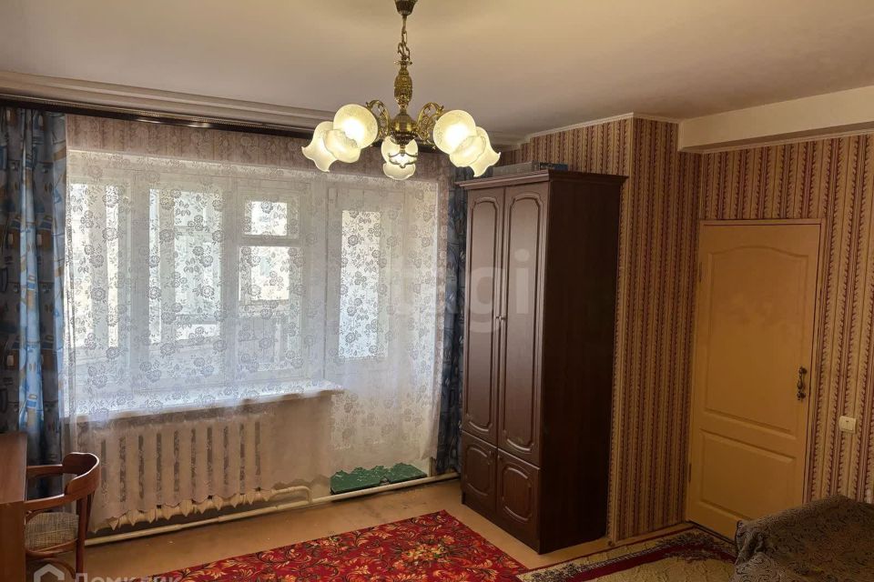 Продаётся 1-комнатная квартира, 37.4 м²