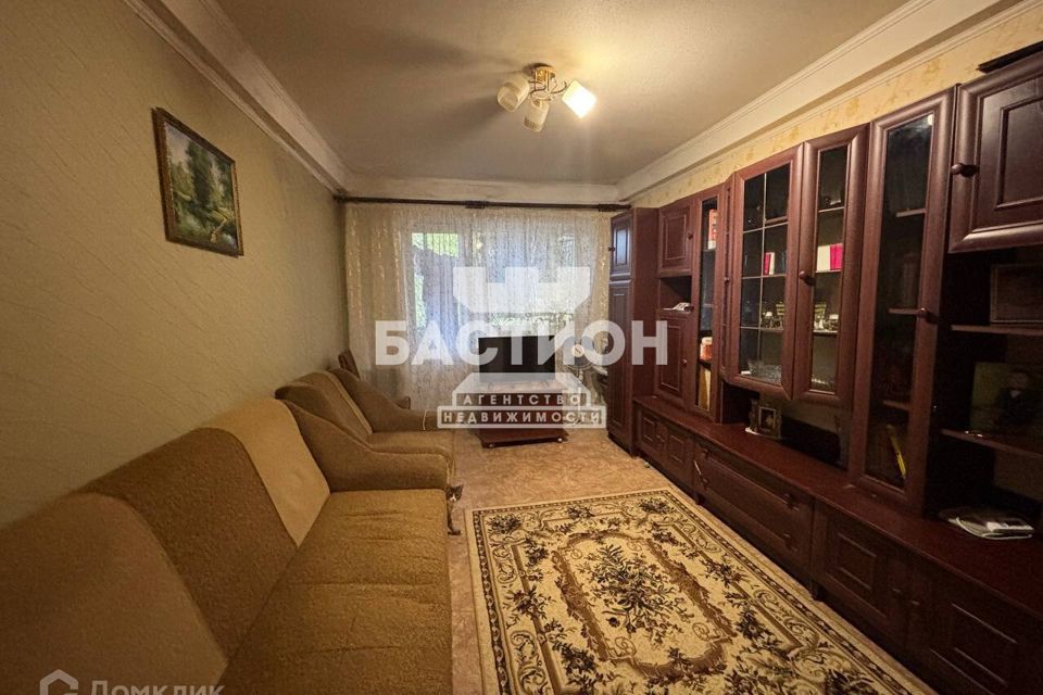 Продаётся 3-комнатная квартира, 54.5 м²