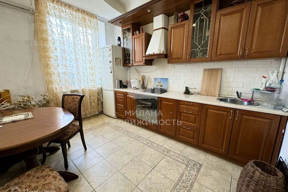 Продаётся 3-комнатная квартира, 76 м²