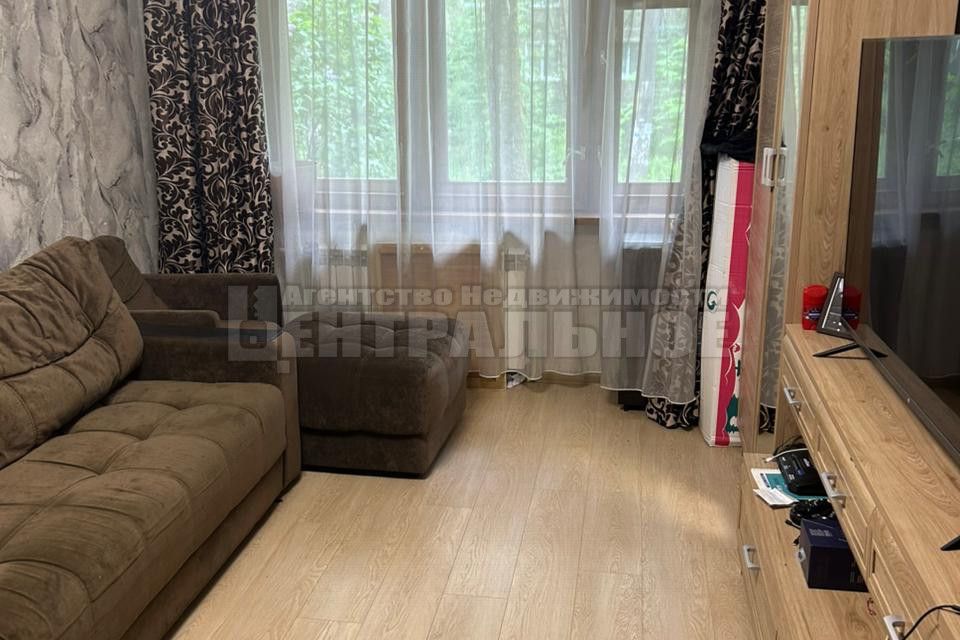 Продаётся 3-комнатная квартира, 61.9 м²