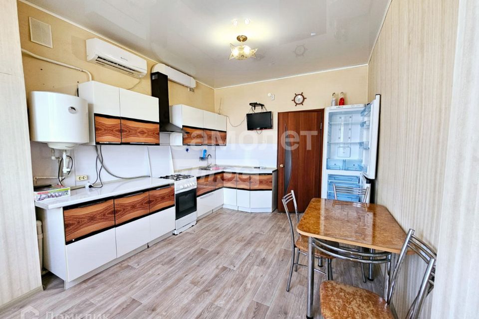 Продаётся 4-комнатная квартира, 87.3 м²