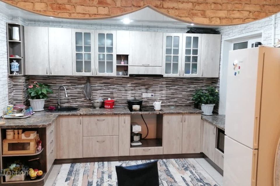 Продаётся 4-комнатная квартира, 102 м²