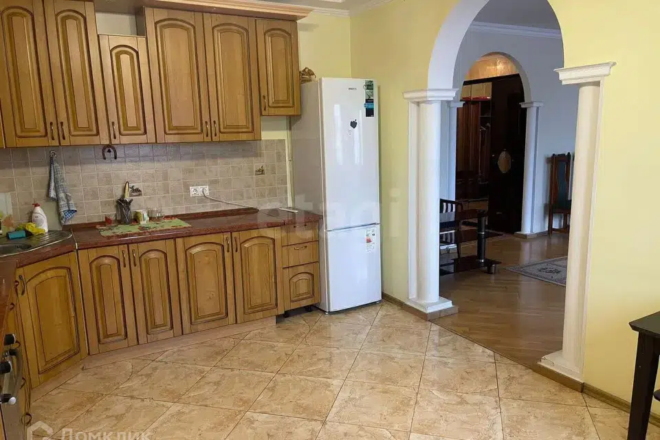Продаётся 3-комнатная квартира, 115 м²