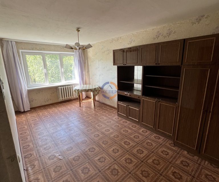 Продаётся 2-комнатная квартира, 42.4 м²
