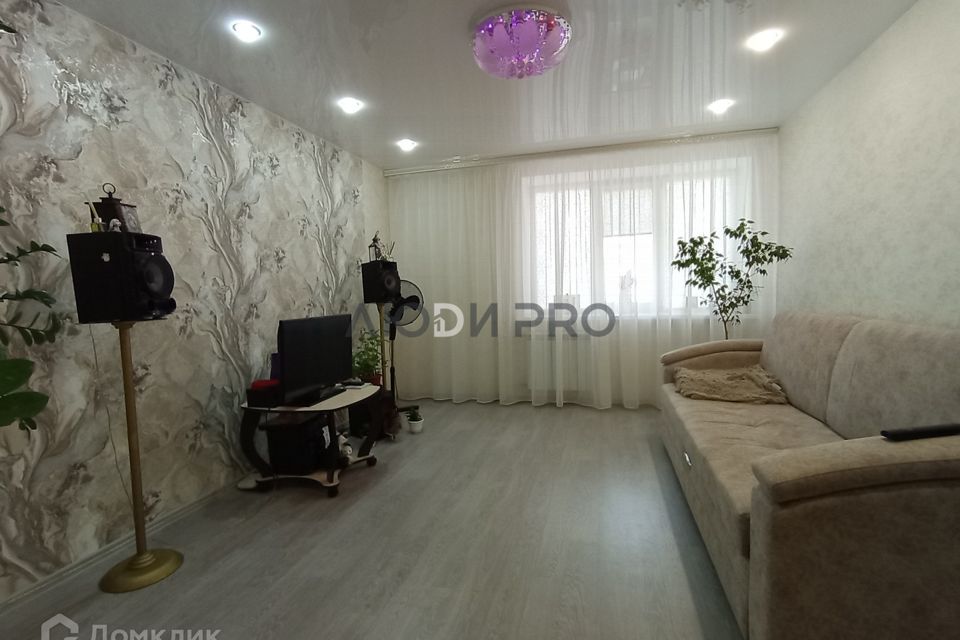 Продаётся 3-комнатная квартира, 59.5 м²