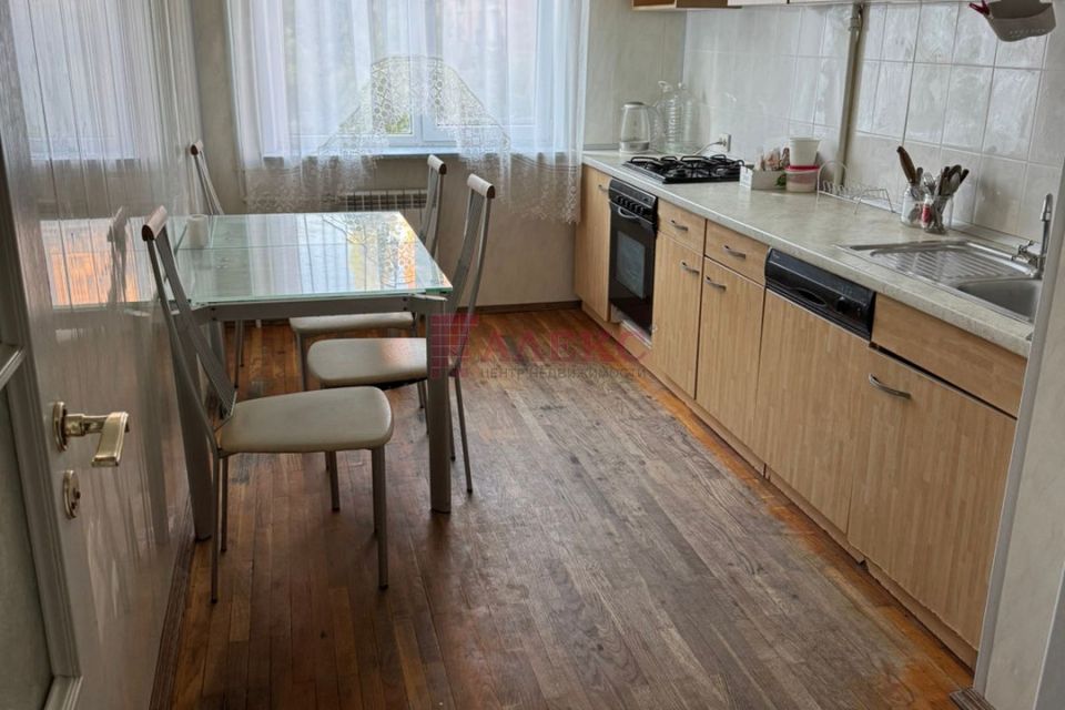 Сдаётся 2-комнатная квартира, 51 м²