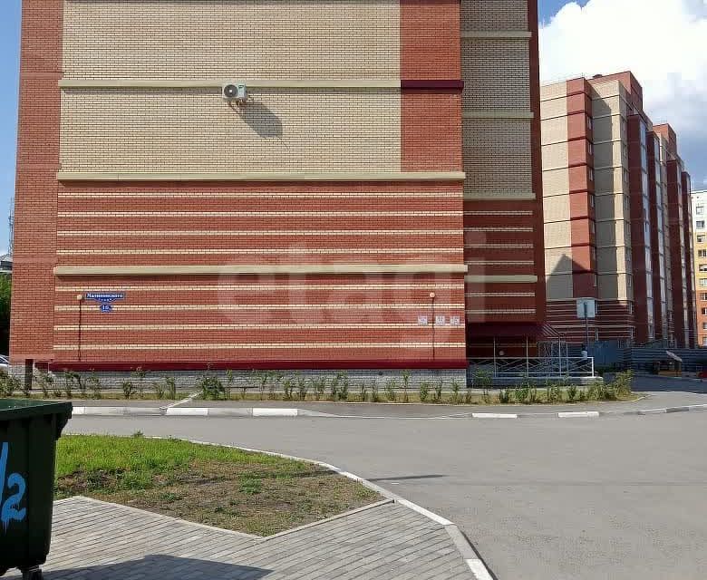 Продаётся 1-комнатная квартира, 55.5 м²