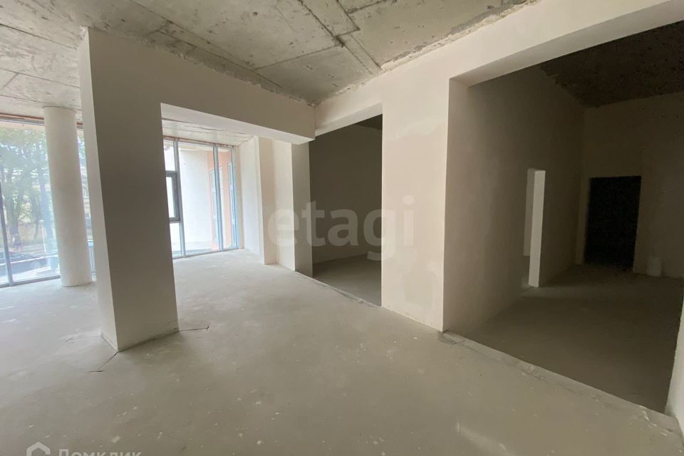 Продаётся 4-комнатная квартира, 126.6 м²