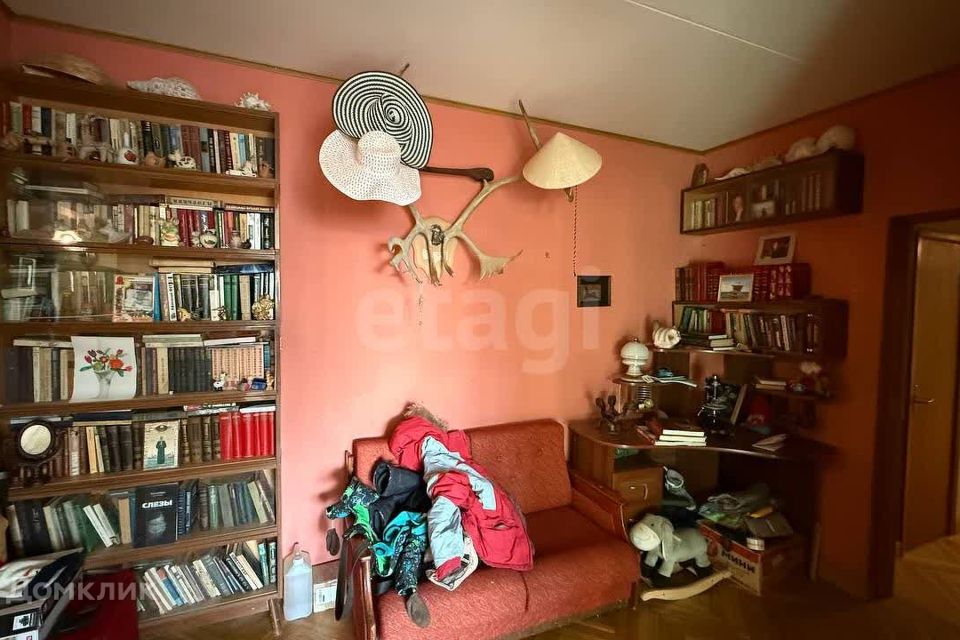 Продаётся 3-комнатная квартира, 103.8 м²