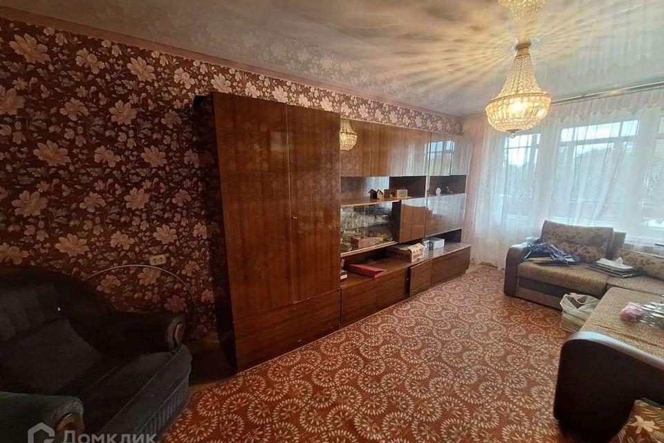 Продаётся 4-комнатная квартира, 75.2 м²
