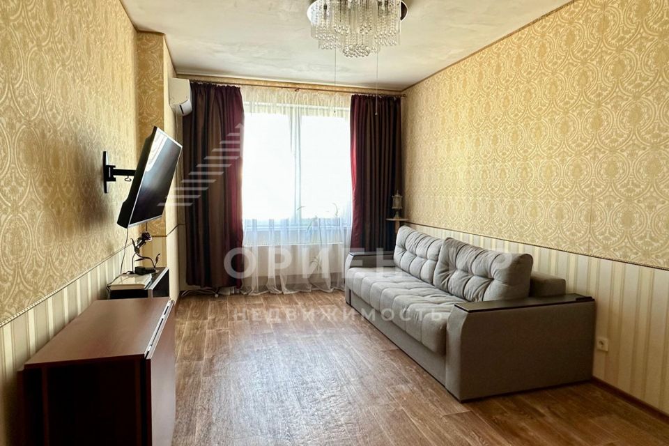 Сдаётся 1-комнатная квартира, 60.2 м²