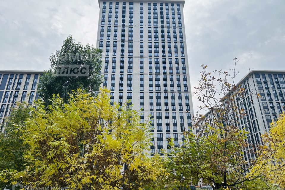 Продаётся 4-комнатная квартира, 105 м²