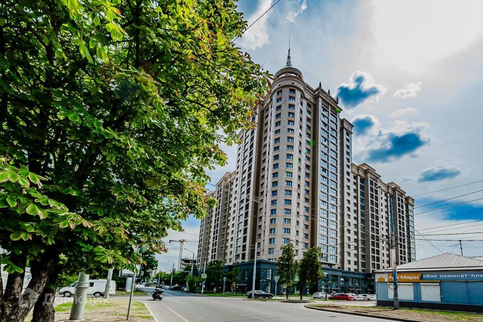 Продаётся 1-комнатная квартира, 48.2 м²