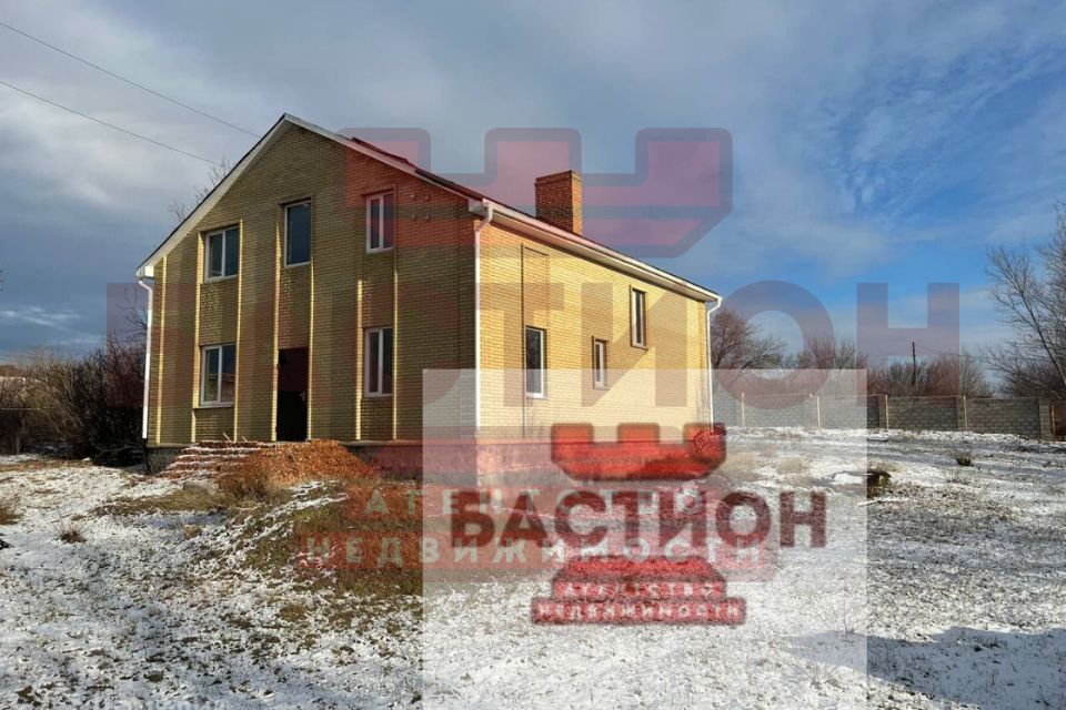 Продаётся 2-этажный дом, 220 м²
