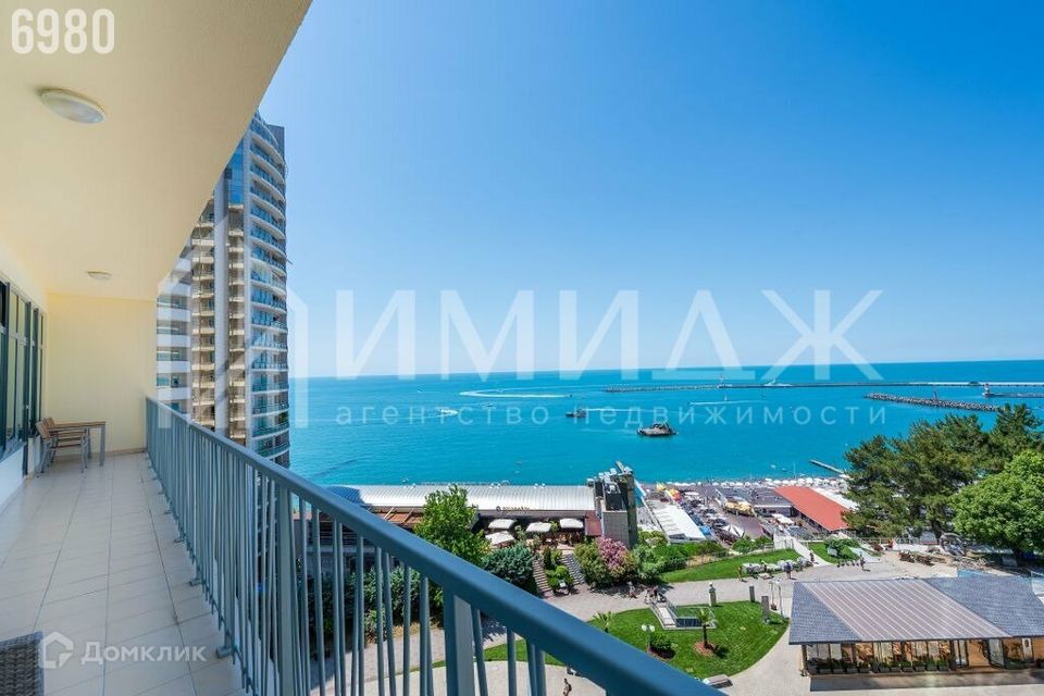Продаётся 2-комнатная квартира, 120.1 м²