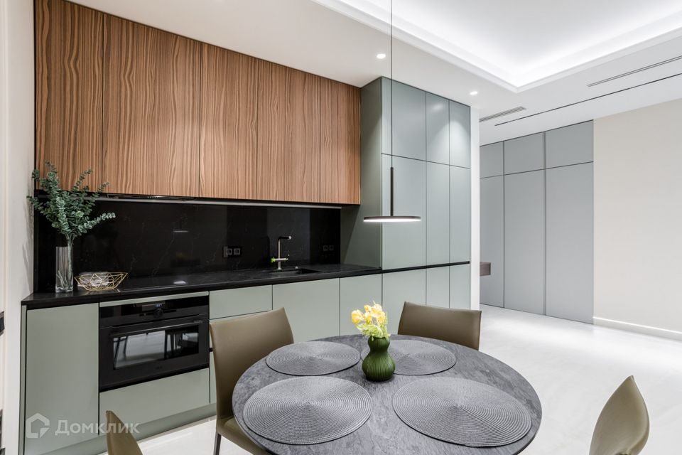 Продаётся 3-комнатная квартира, 77 м²