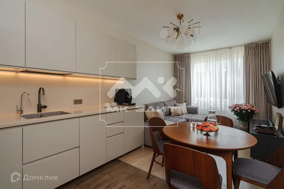 Продаётся 2-комнатная квартира, 71 м²