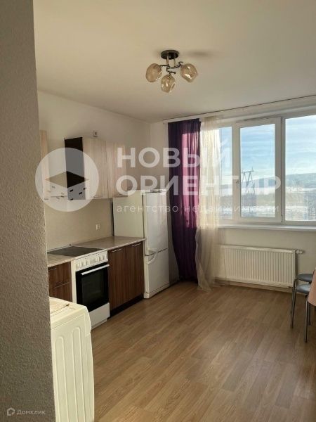 Продаётся 1-комнатная квартира, 42.7 м²