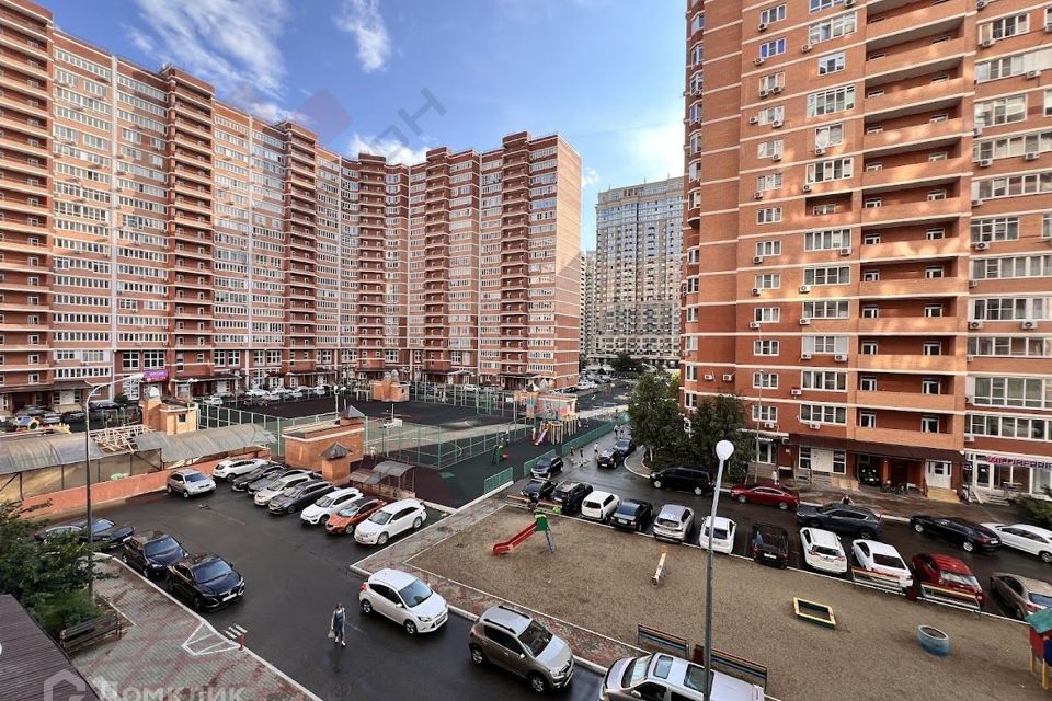 Продаётся 2-комнатная квартира, 73 м²