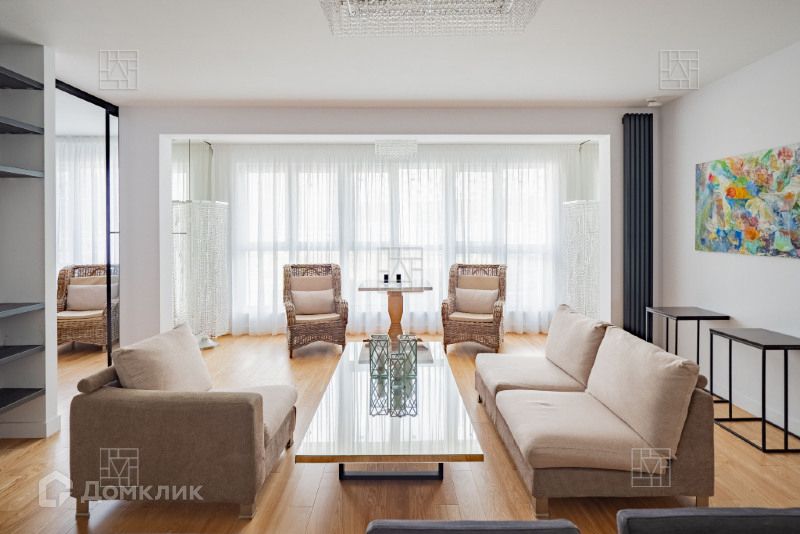Сдаётся 4-комнатная квартира, 115 м²