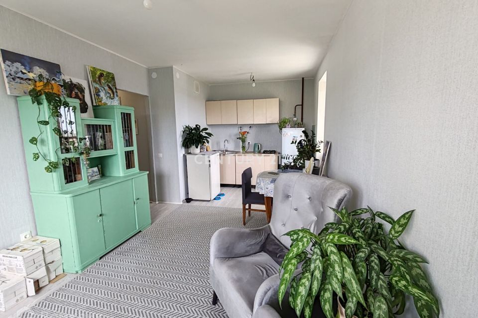 Продаётся 1-комнатная квартира, 42 м²
