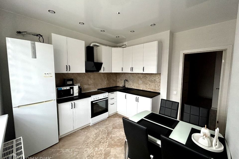 Сдаётся 2-комнатная квартира, 61.3 м²