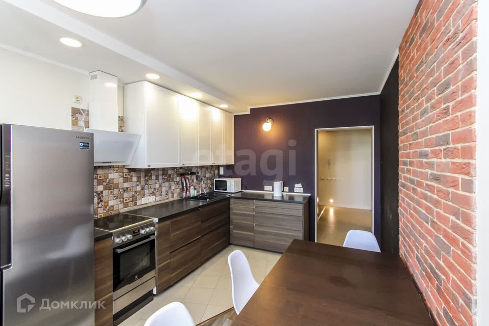 Сдаётся 2-комнатная квартира, 78 м²