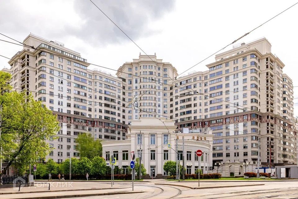 Продаётся 1-комнатная квартира, 49.2 м²