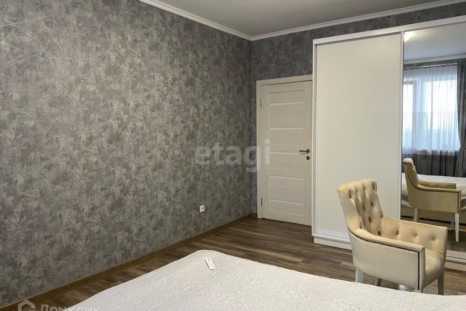 Продаётся 2-комнатная квартира, 98 м²