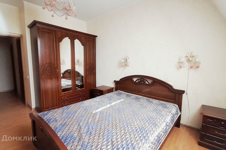Сдаётся 2-комнатная квартира, 70 м²